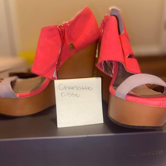 Wedge Shor - Picture 2 of 2